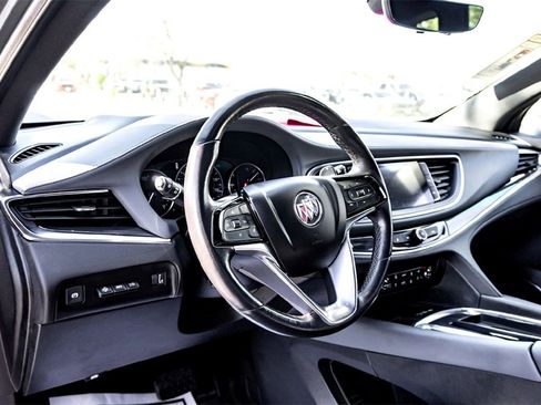 Used 2024 Buick Enclave Premium image 15