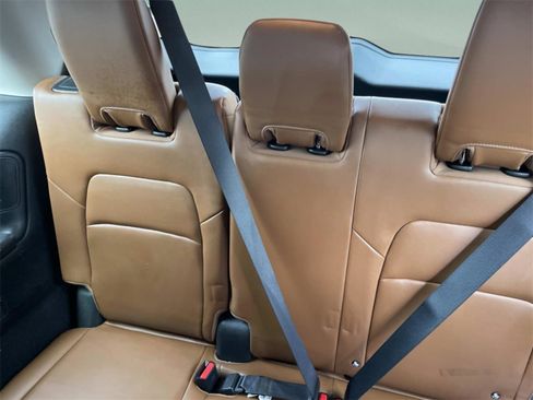 Used 2024 Nissan Pathfinder Platinum w/ Cargo Package image 11