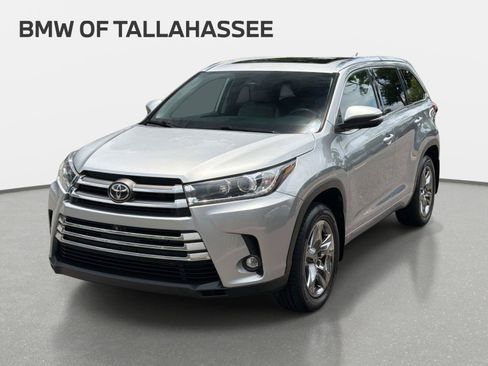 Used 2019 Toyota Highlander Limited Platinum AWD/4WD image 1