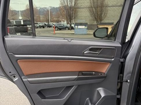 Used 2021 Volkswagen Atlas SEL image 34