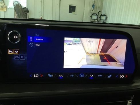 New 2026 Chevrolet Traverse LT w/ LPO, Floor Liner Package image 33