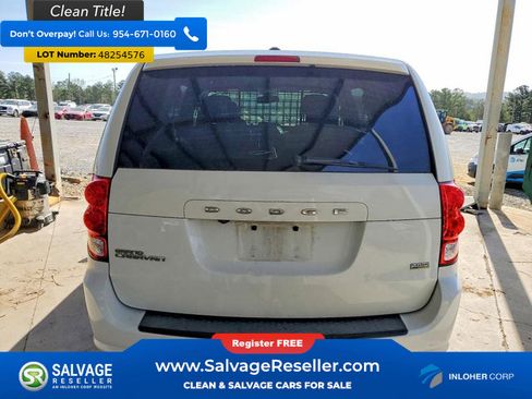 Used 2019 Dodge Grand Caravan SE image 8