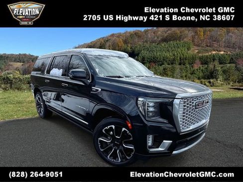 Used 2022 GMC Yukon XL Denali w/ Denali Premium Package image 1