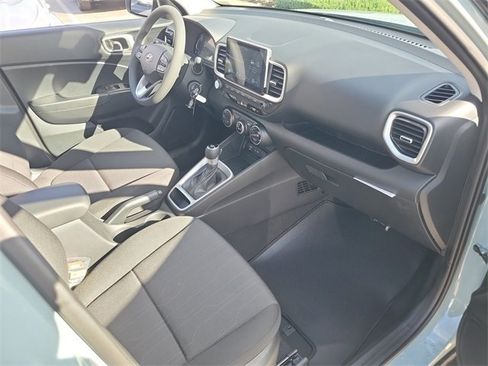 New 2026 Hyundai Venue SE image 16