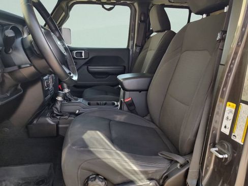 Used 2019 Jeep Wrangler Unlimited Sport S AWD/4WD image 25