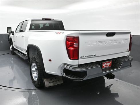 Used 2024 Chevrolet Silverado 3500 LT w/ Convenience Package AWD/4WD image 4