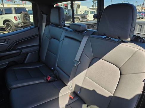 Used 2025 GMC Canyon Elevation w/ Convenience Package AWD/4WD image 17