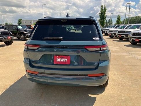 New 2026 Jeep Grand Cherokee Limited AWD/4WD image 7