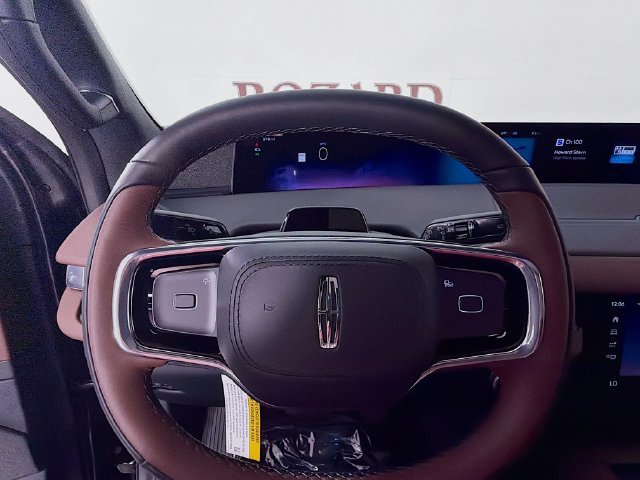 New 2026 Lincoln Navigator Reserve AWD/4WD image 11