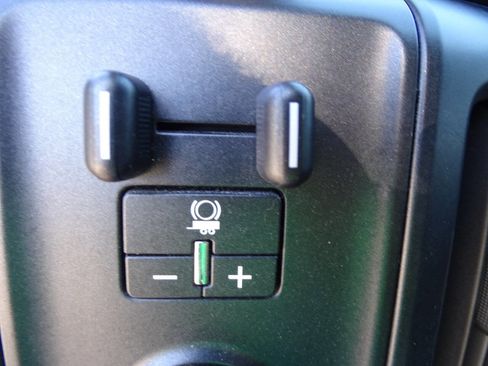 Used 2018 GMC Sierra 1500 Elevation image 16