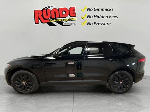 Used 2017 Jaguar F-PACE Prestige image 3