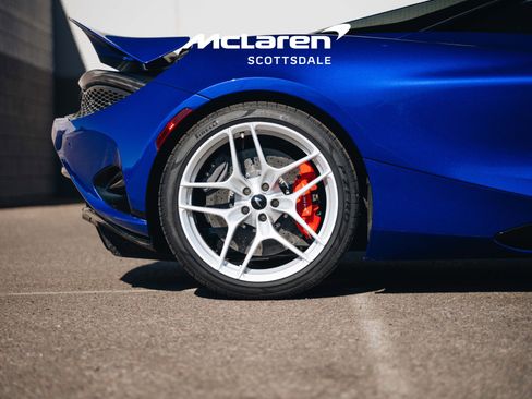 Used 2024 McLaren 750S Spider image 19