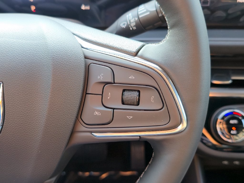 New 2026 Buick Envista Sport Touring w/ Convenience I Package FWD image 20