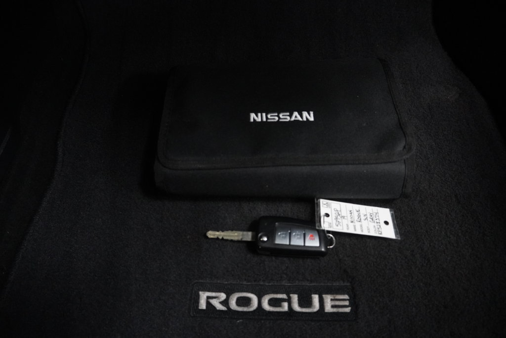 Used 2019 Nissan Rogue S AWD/4WD image 25