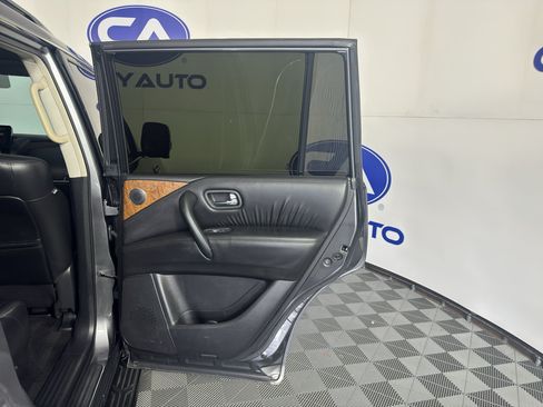 Used 2021 Nissan Armada SL w/ Captain's Chairs Package AWD/4WD image 36
