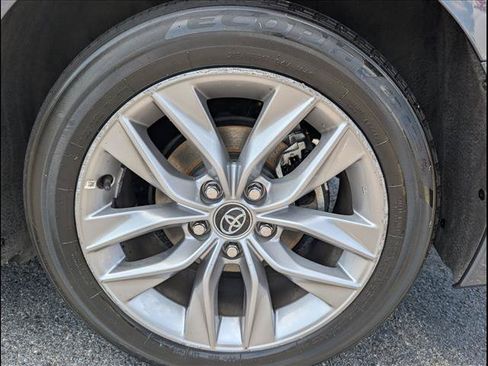 Used 2020 Toyota Avalon XLE w/ Moonroof Package FWD image 20