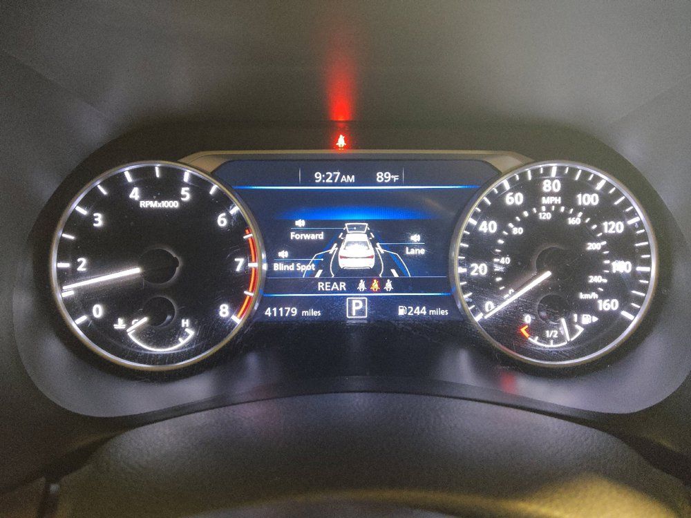 Used 2023 Nissan Sentra SR FWD image 23
