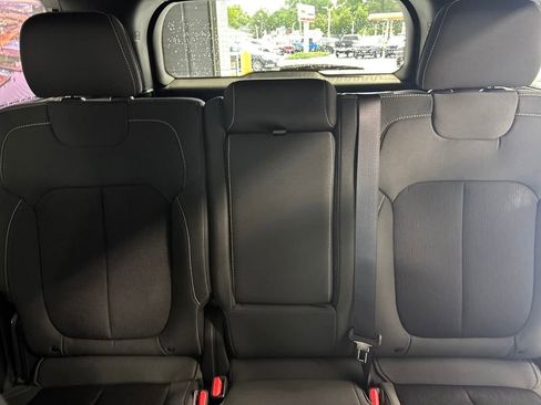 New 2025 Jeep Grand Cherokee Laredo X w/ Luxury Tech Group I image 15