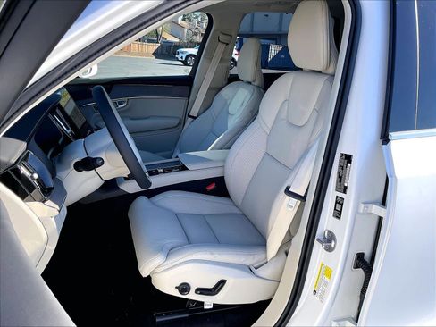 New 2026 Volvo XC90 B6 Ultra w/ Protection Package image 11