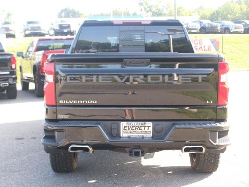 Used 2022 Chevrolet Silverado 1500 LT Trail Boss AWD/4WD image 6