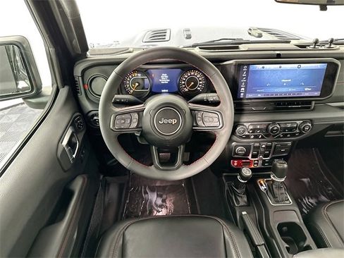 Used 2024 Jeep Gladiator Rubicon w/ Safety Group image 11