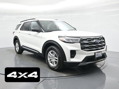 Used 2025 Ford Explorer Active