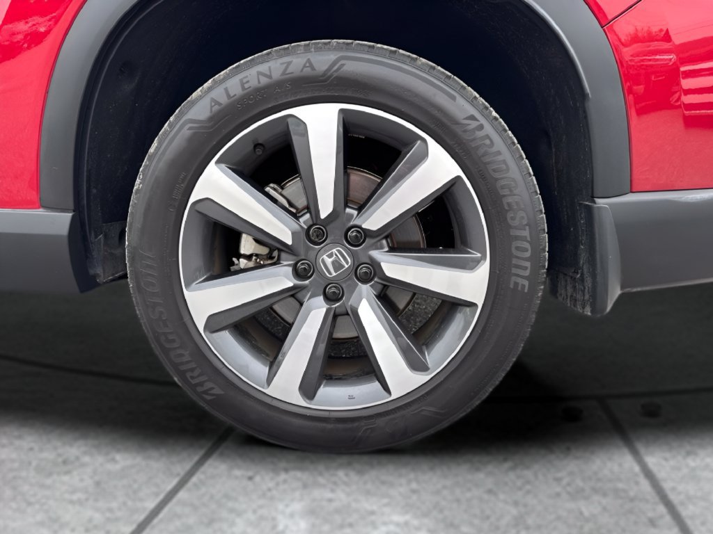 Used 2025 Honda Pilot Touring image 32