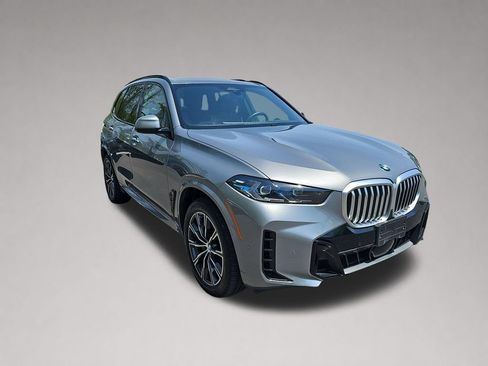 Certified 2026 BMW X5 xDrive40i w/ M Sport Package AWD/4WD image 1