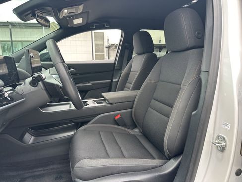 Used 2024 Honda Prologue EX image 8