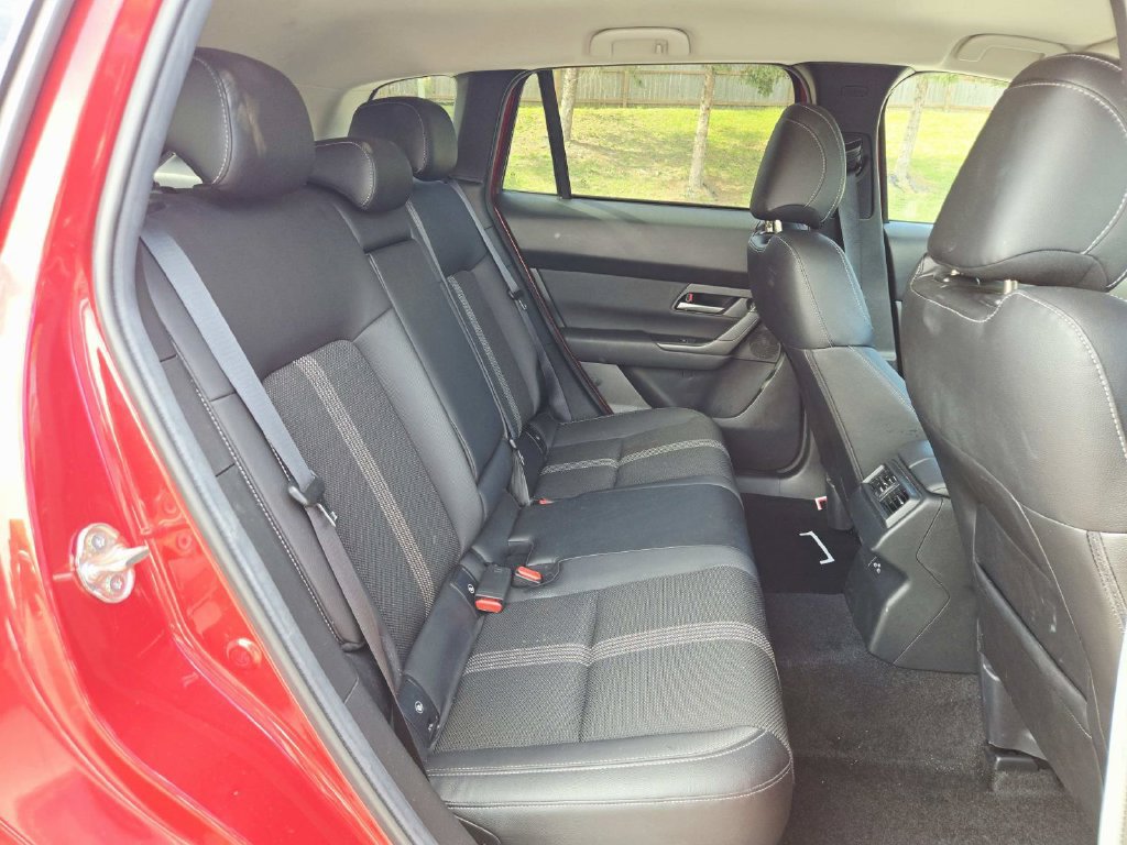 Used 2025 MAZDA CX-50 AWD 2.5 S w/ Preferred Package image 14