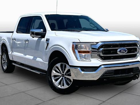 Used 2021 Ford F150 XLT w/ Equipment Group 302A High AWD/4WD image 3