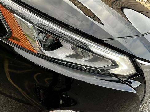 Used 2019 Nissan Altima 2.5 SV image 32