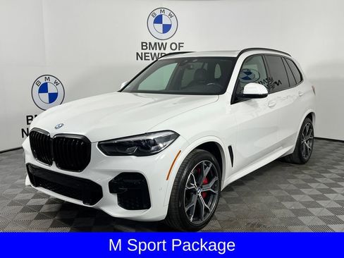 Certified 2023 BMW X5 xDrive40i w/ M Sport Package image 3
