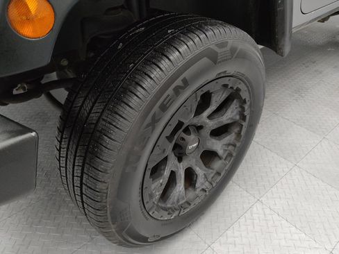 Used 2014 Jeep Wrangler Sport AWD/4WD image 31