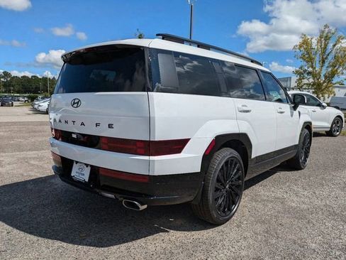 Used 2025 Hyundai Santa Fe Calligraphy FWD image 4