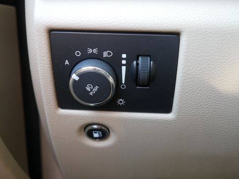 Used 2014 Jeep Grand Cherokee Limited w/ Trailer Tow Group IV AWD/4WD image 26
