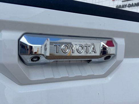 New 2026 Toyota Tundra Limited AWD/4WD image 32