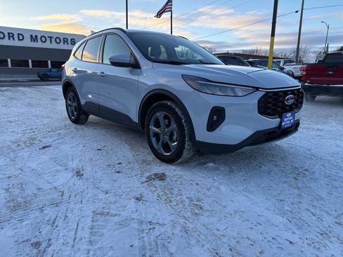 Certified 2025 Ford Escape ST-Line Select image 8