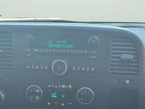 Used 2008 Chevrolet Silverado 2500 LT w/ 2LT Convenience Package image 22