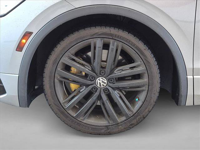 Used 2022 Volkswagen Tiguan SE R-Line FWD image 14