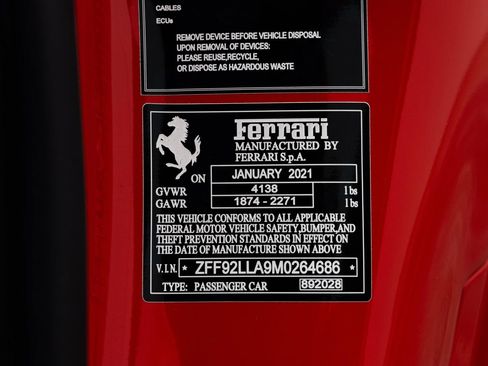 Used 2021 Ferrari F8 Tributo RWD image 32