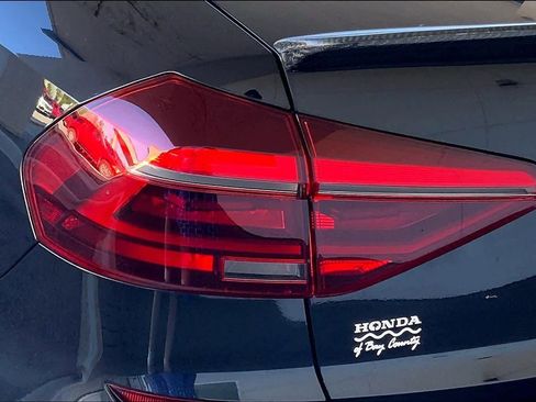 Used 2018 Volkswagen Passat GT image 28