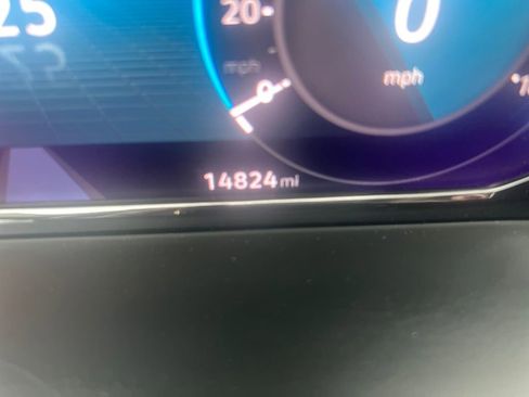 Certified 2024 Volkswagen Atlas SE image 19