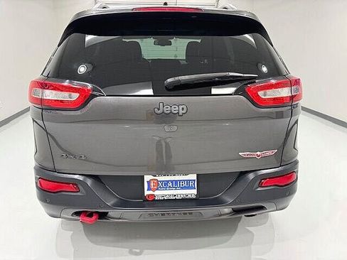 Used 2018 Jeep Cherokee Trailhawk w/ Quick Order Package 27L image 3