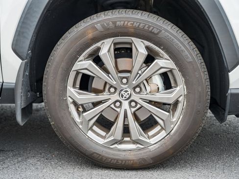 Used 2024 Toyota RAV4 XLE Premium w/ Weather Package AWD/4WD image 12