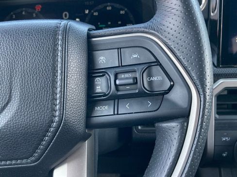 Certified 2025 Toyota 4Runner Limited image 17