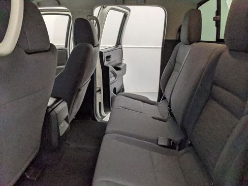 Used 2025 Nissan Frontier S image 19