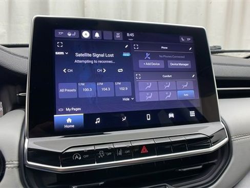 Used 2022 Jeep Compass Limited image 18