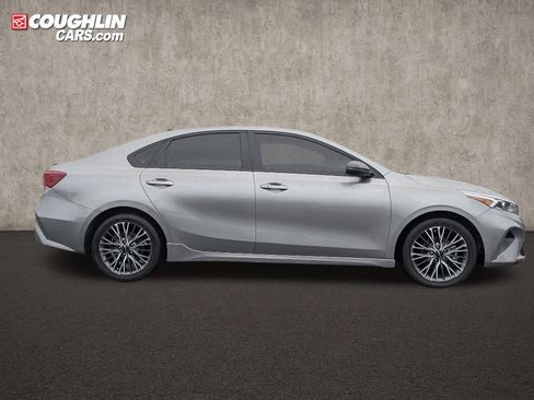 Used 2023 Kia Forte GT-Line w/ GT-Line Technology Package image 8