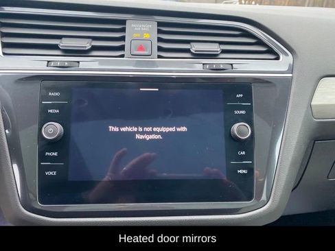 Used 2021 Volkswagen Tiguan SE R-Line image 12